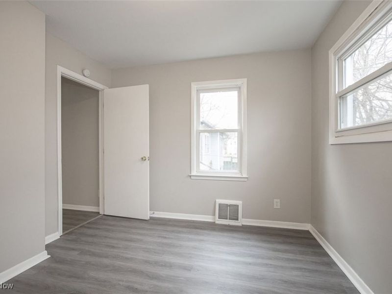 429 Lovisa Street, Akron, OH 44311 Photo 15