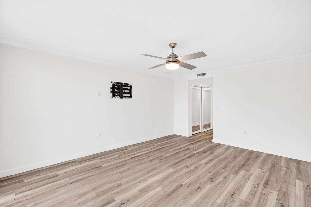 200 Periwinkle Way, Unit 124, Sanibel, FL 33957 Photo