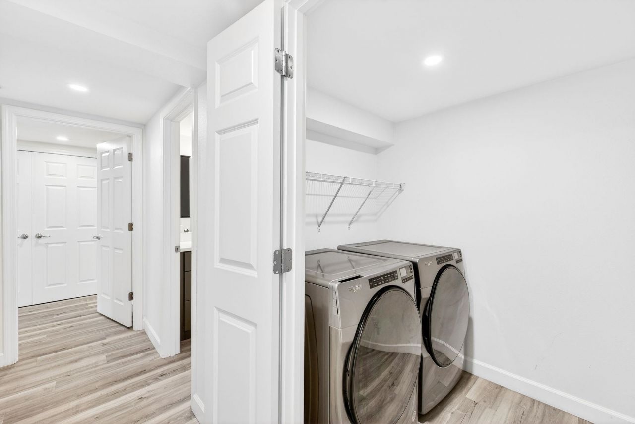 200 Periwinkle Way, Unit 124, Sanibel, FL 33957 Photo