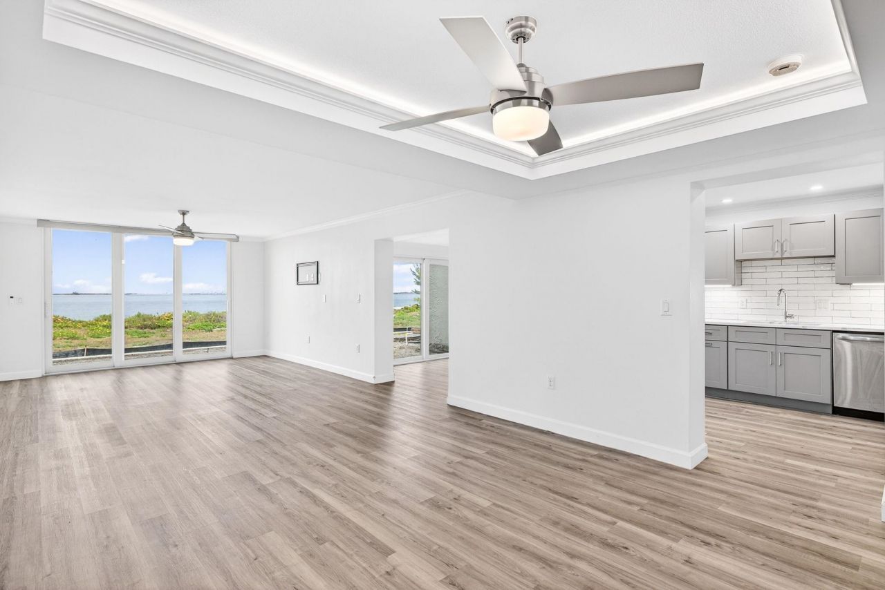 200 Periwinkle Way, Unit 124, Sanibel, FL 33957 Photo