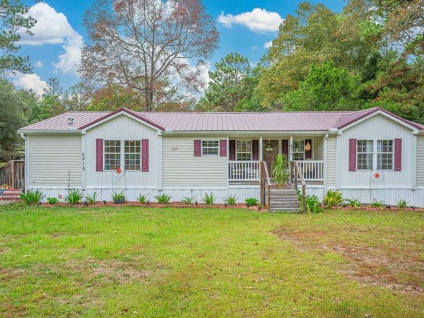 6918 Bill Lundy Road, Laurel Hill, FL 32567