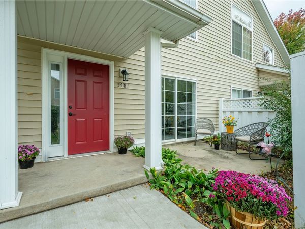 5418 Longview Court, Unit 1, Johnston, IA 50131