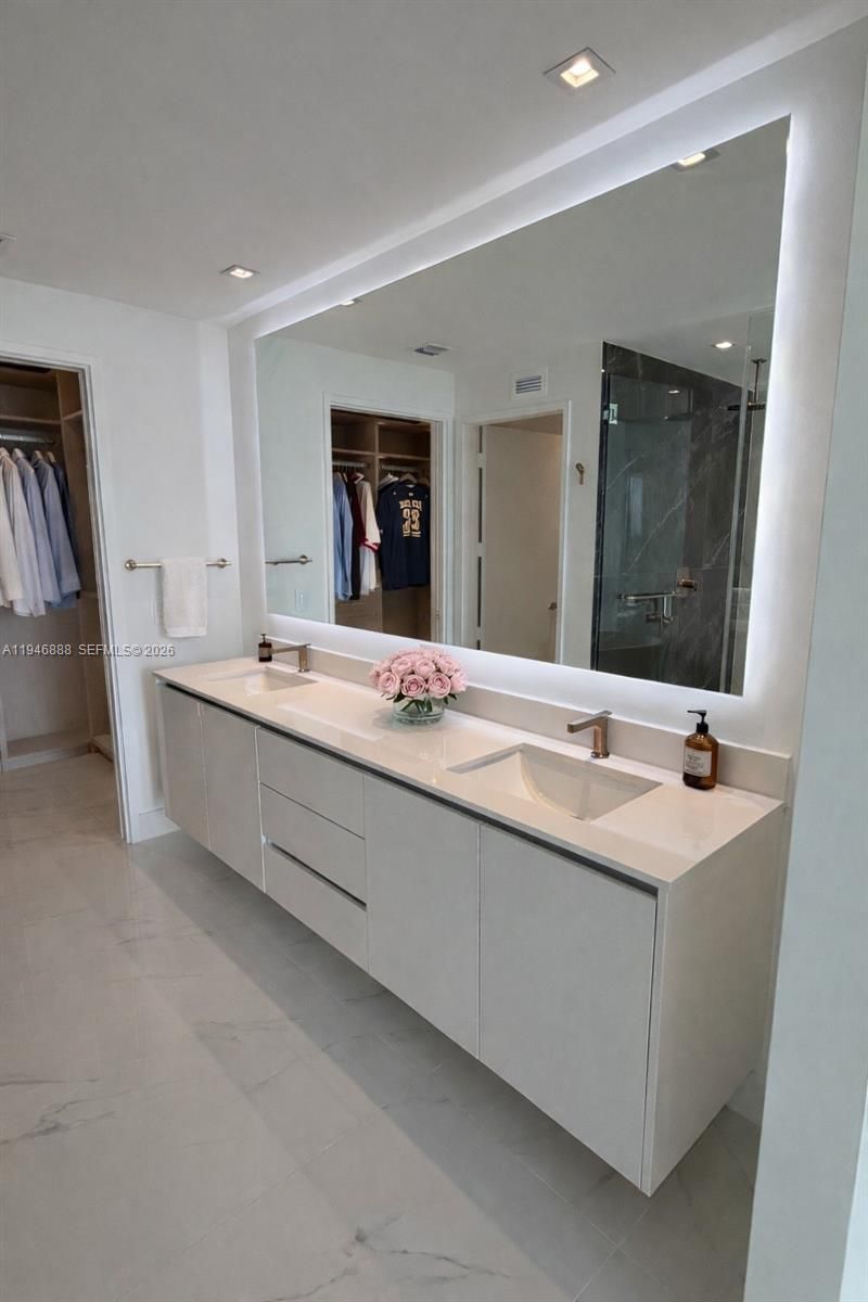 700 NE 24th, Unit 3105, Miami, FL 33137 Photo