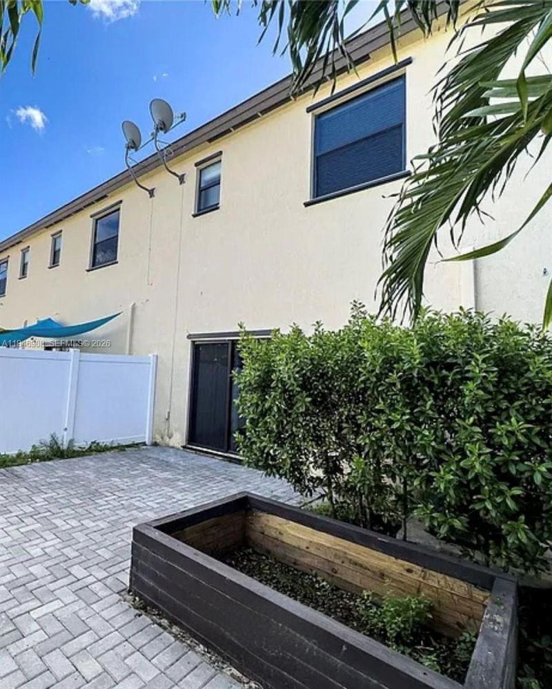 3349 W 105th Ter, Unit 3349, Hialeah, FL 33018 Photo