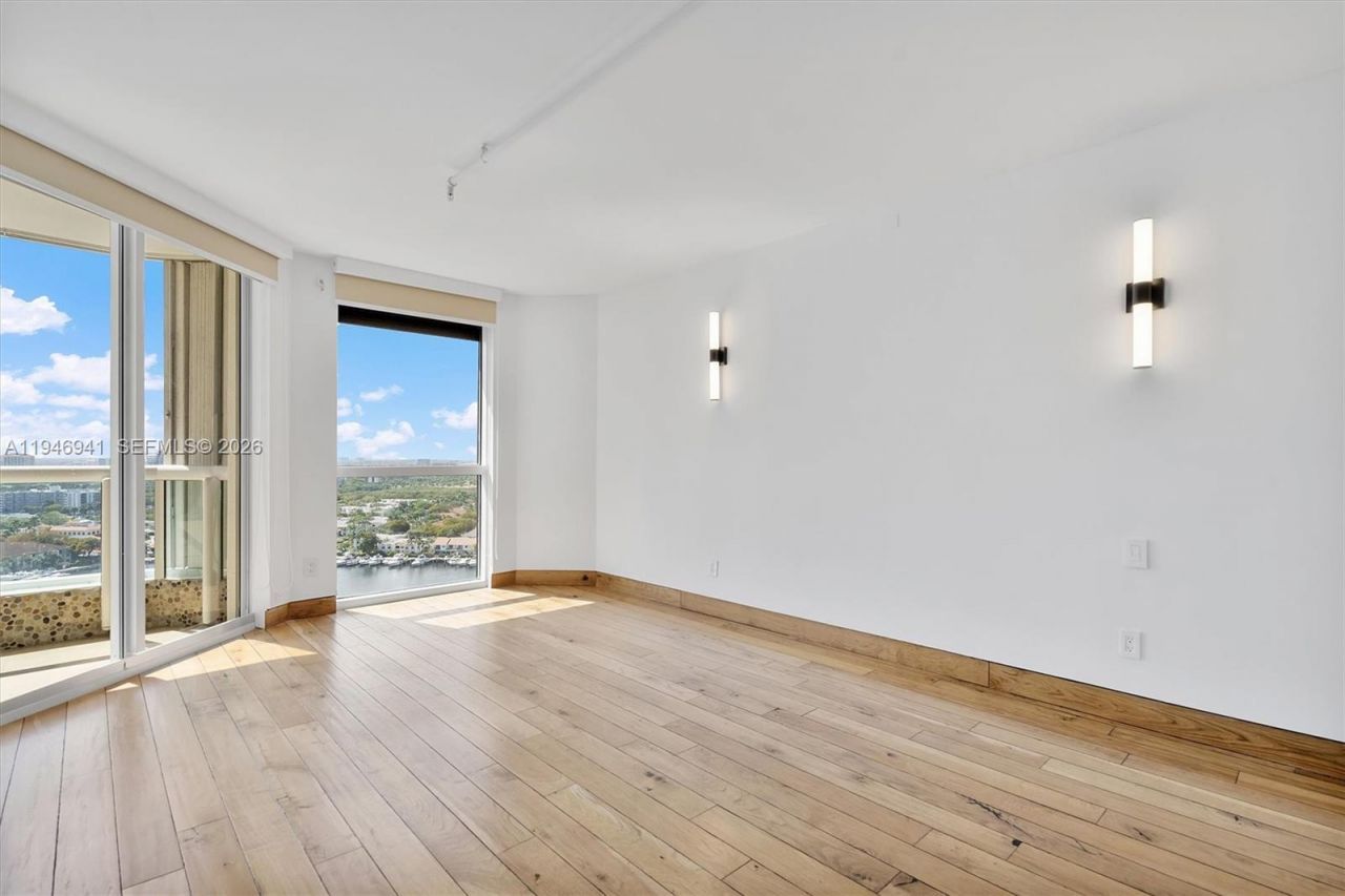 21205 NE 37th Ave, Unit 2204, Aventura, FL 33180 Photo