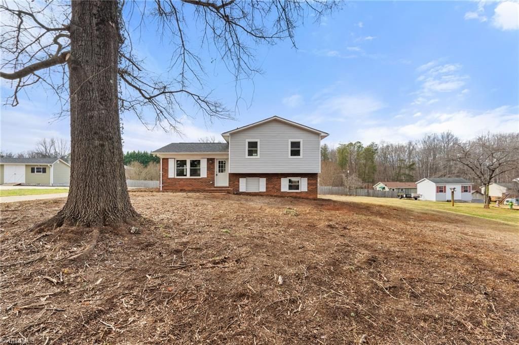 115 Robert Drive, State Road, NC 28676 Main Photo