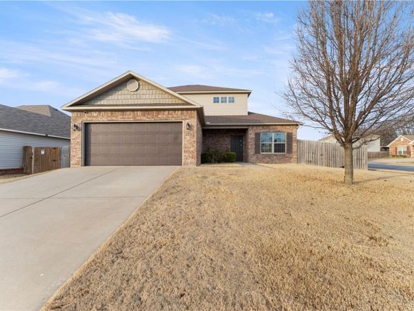 2202 Elmwood Avenue, Lowell, AR 72745