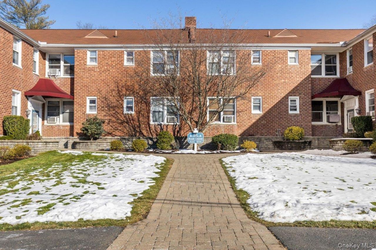 15 Bryant Crescent, Unit 1K, White Plains, NY 10605 Main Photo