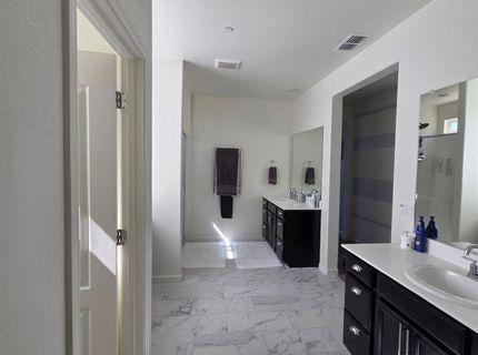 9475 Pasaje Pl, Elk Grove, CA 95624 Photo