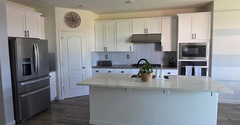 9475 Pasaje Pl, Elk Grove, CA 95624 Photo