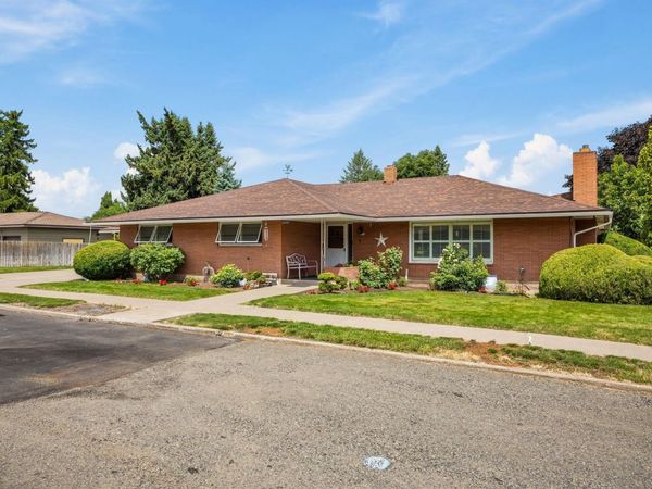 1104 Merriam St, Davenport, WA 99122
