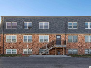 12737 Woodcrest Plaza, Unit 318B, Omaha, NE 68137