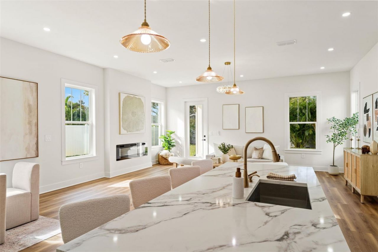 10164 Hodson Place, Seminole, FL 33776 Photo