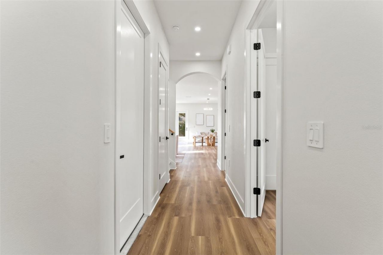 10164 Hodson Place, Seminole, FL 33776 Photo