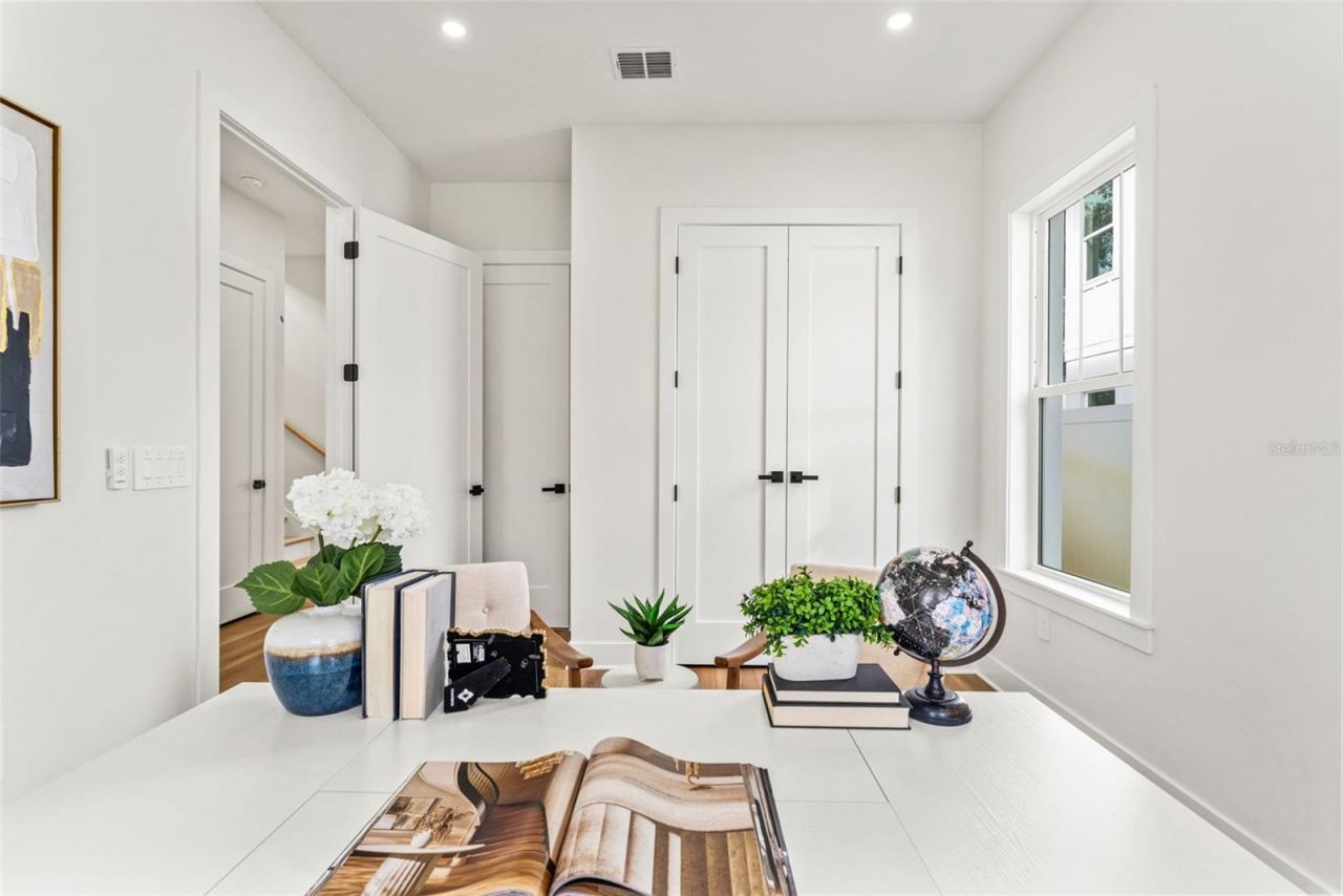 10164 Hodson Place, Seminole, FL 33776 Photo