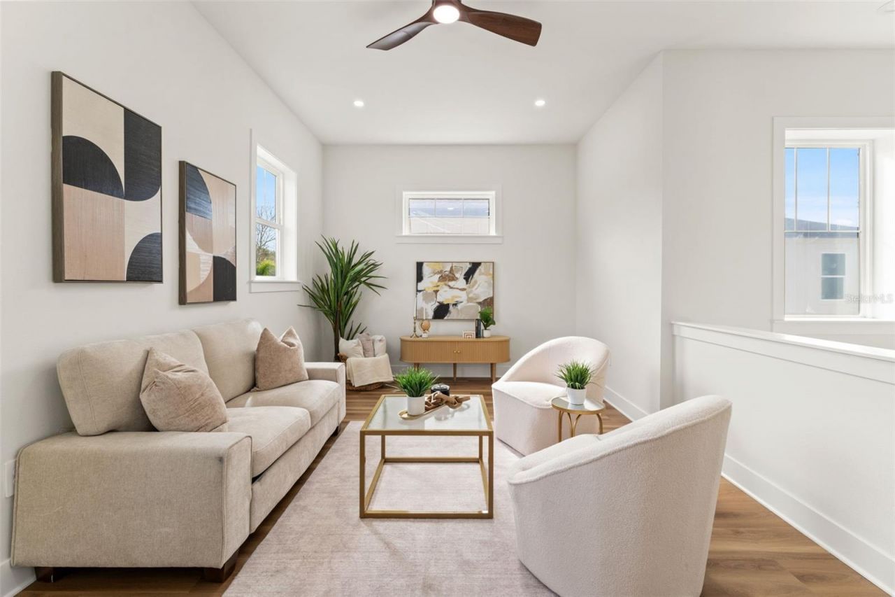 10164 Hodson Place, Seminole, FL 33776 Photo