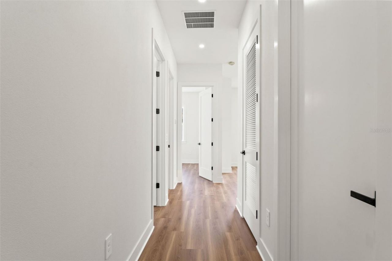 10164 Hodson Place, Seminole, FL 33776 Photo