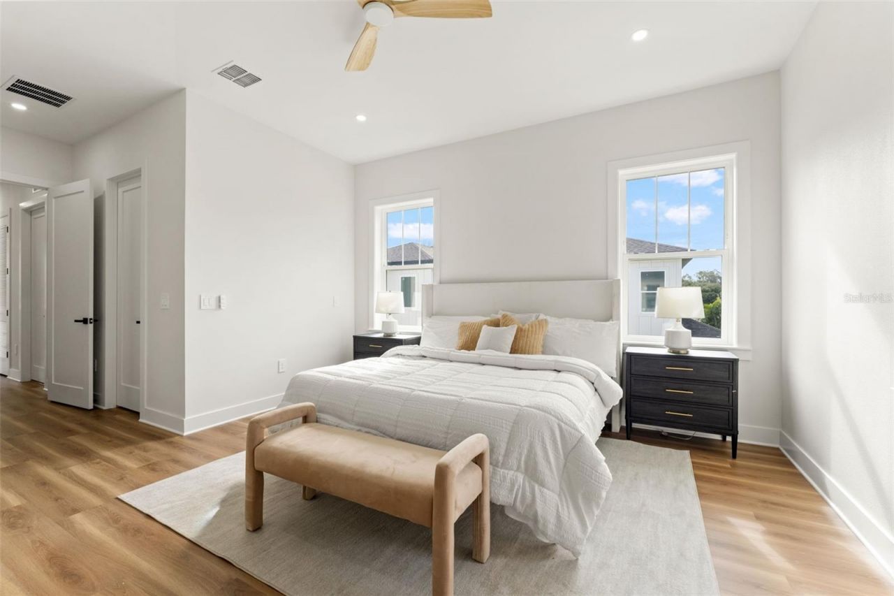 10164 Hodson Place, Seminole, FL 33776 Photo