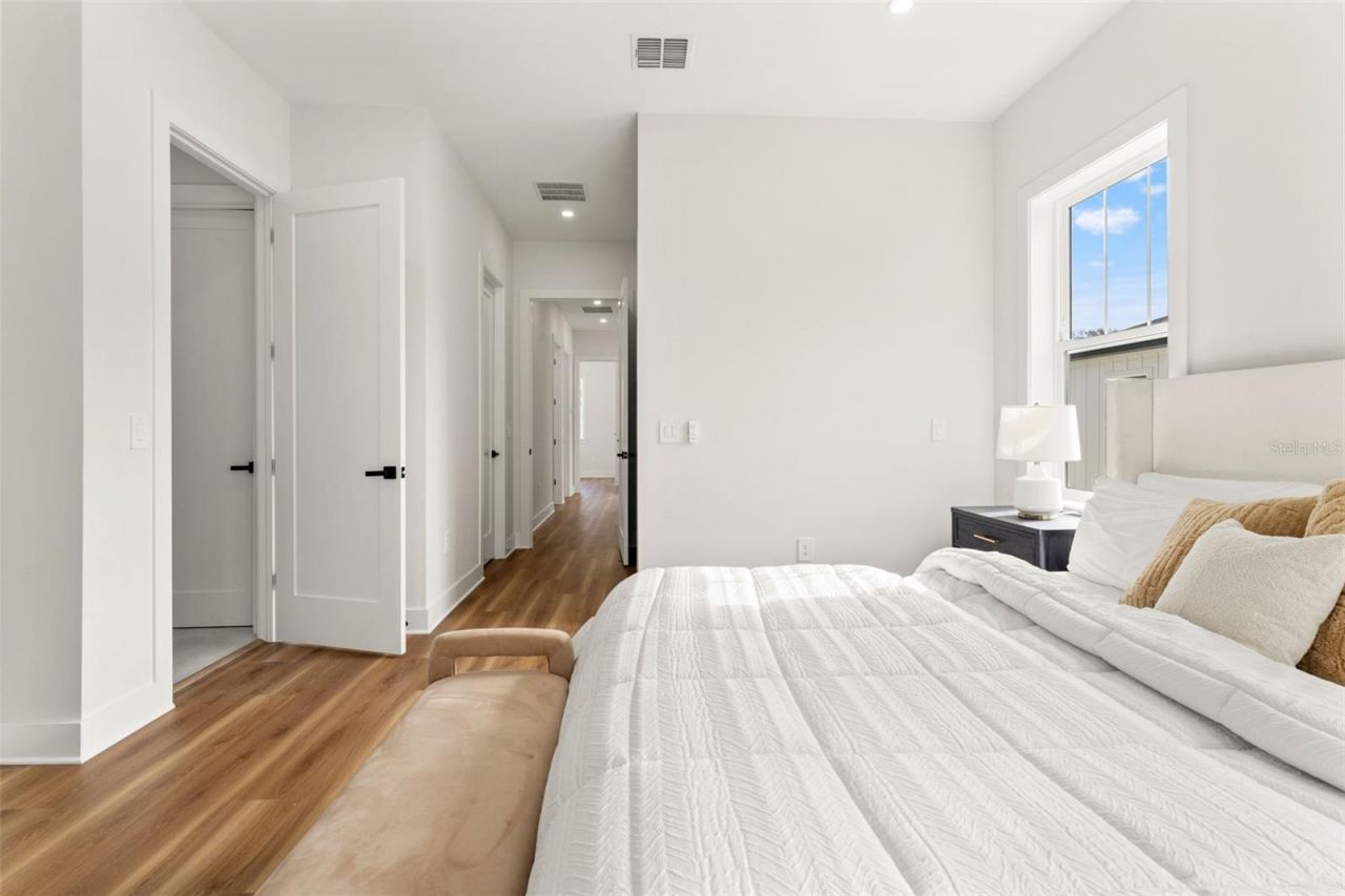 10164 Hodson Place, Seminole, FL 33776 Photo