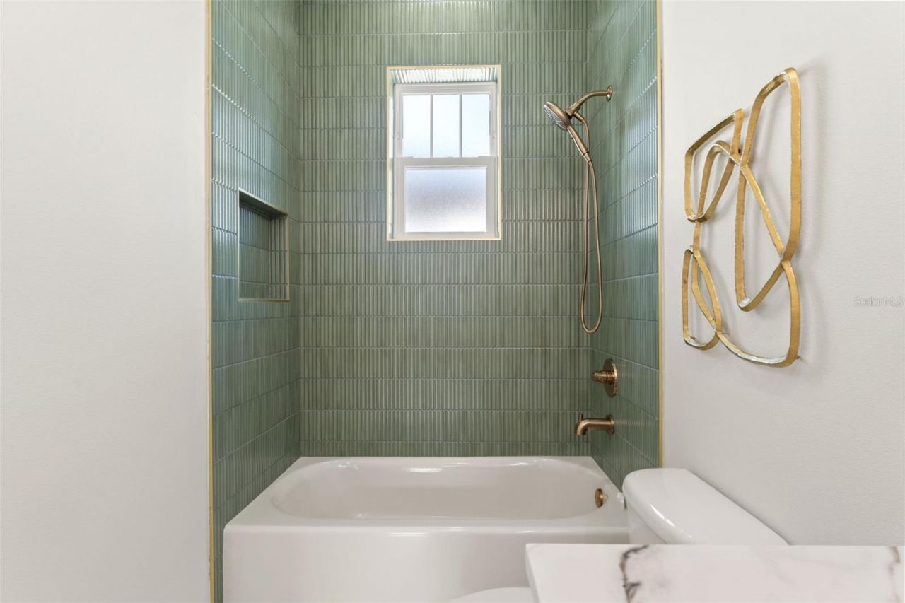 10164 Hodson Place, Seminole, FL 33776 Photo