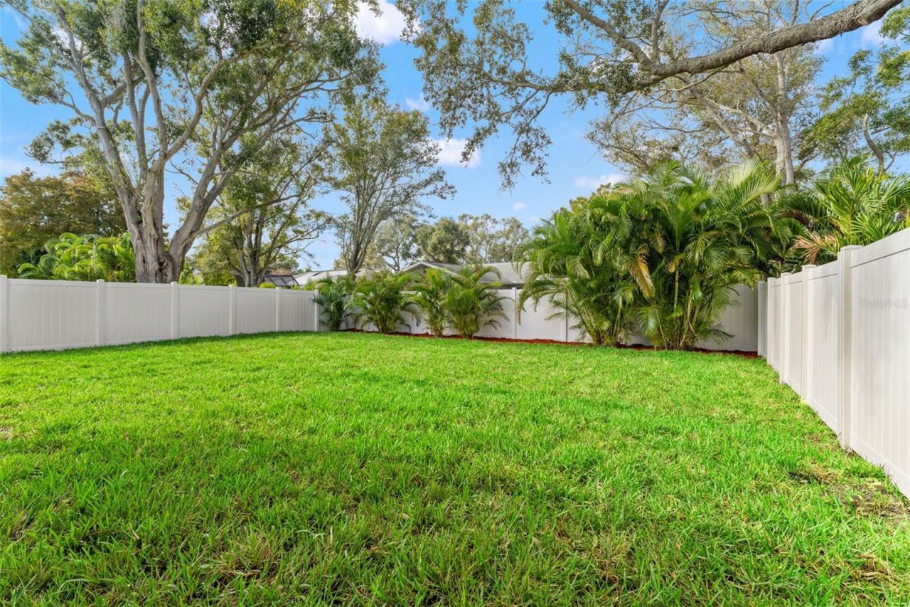 10164 Hodson Place, Seminole, FL 33776 Photo