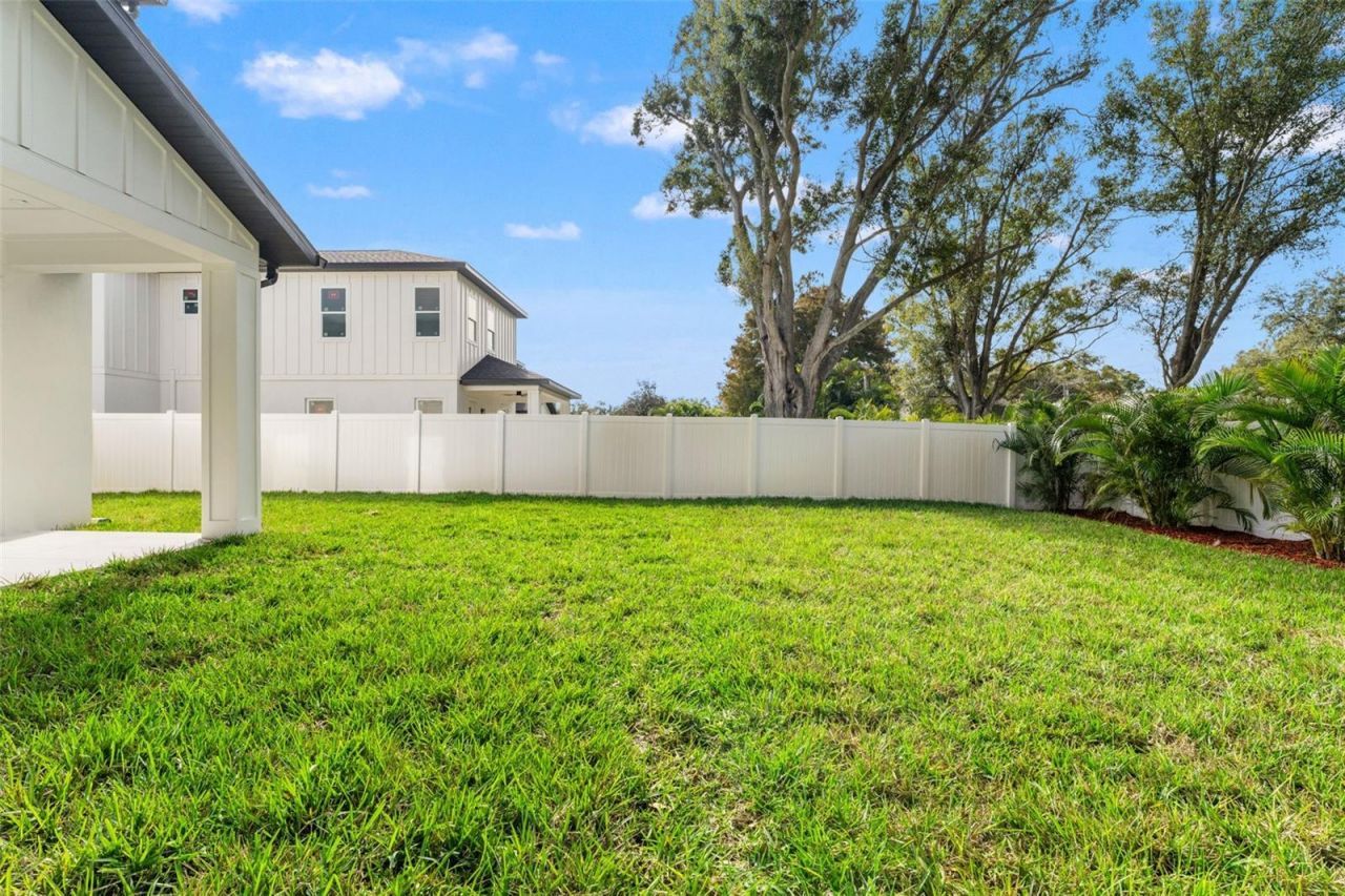 10164 Hodson Place, Seminole, FL 33776 Photo