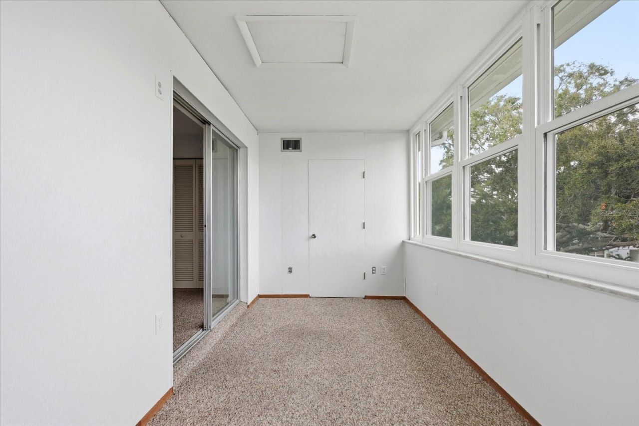 1001 77th Avenue N, Unit 307, Saint Petersburg, FL 33702 Photo