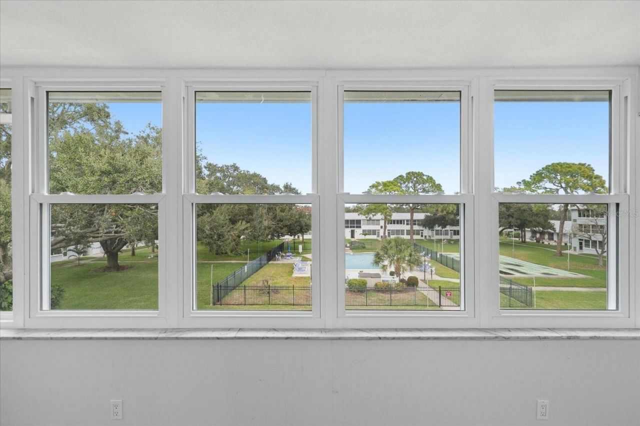 1001 77th Avenue N, Unit 307, Saint Petersburg, FL 33702 Photo