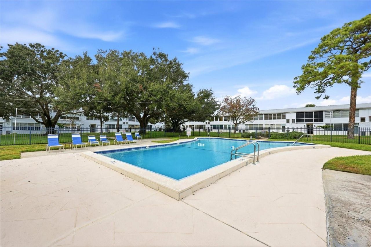 1001 77th Avenue N, Unit 307, Saint Petersburg, FL 33702 Photo