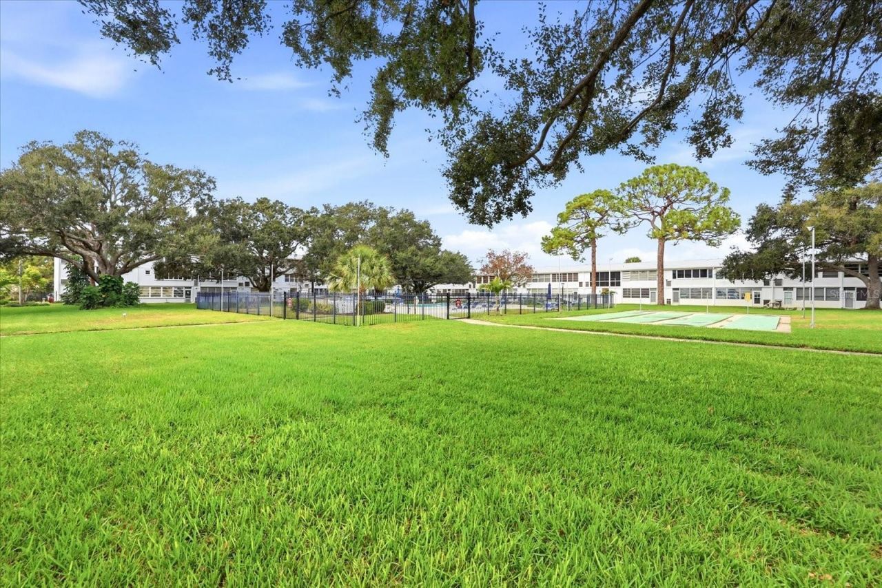 1001 77th Avenue N, Unit 307, Saint Petersburg, FL 33702 Photo