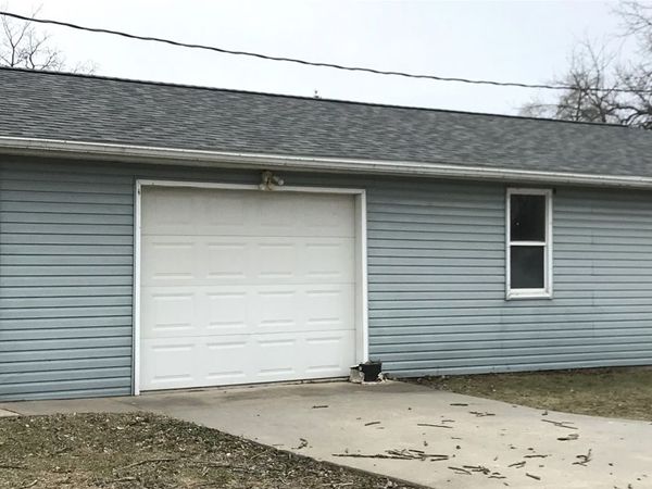 211 NE 3rd Street, Melcher Dallas, IA 50062