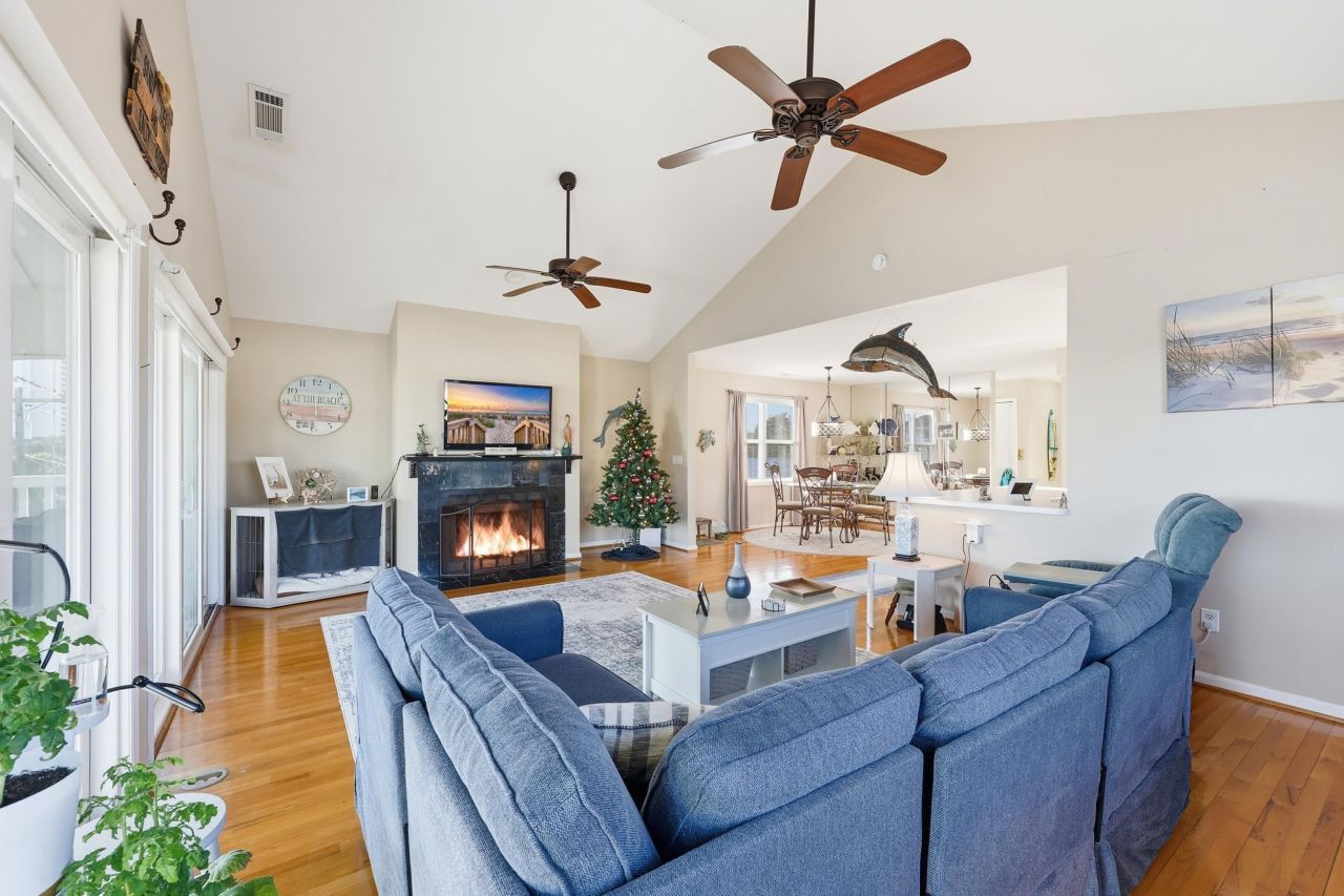 1511 Holly Dr. Photo 10