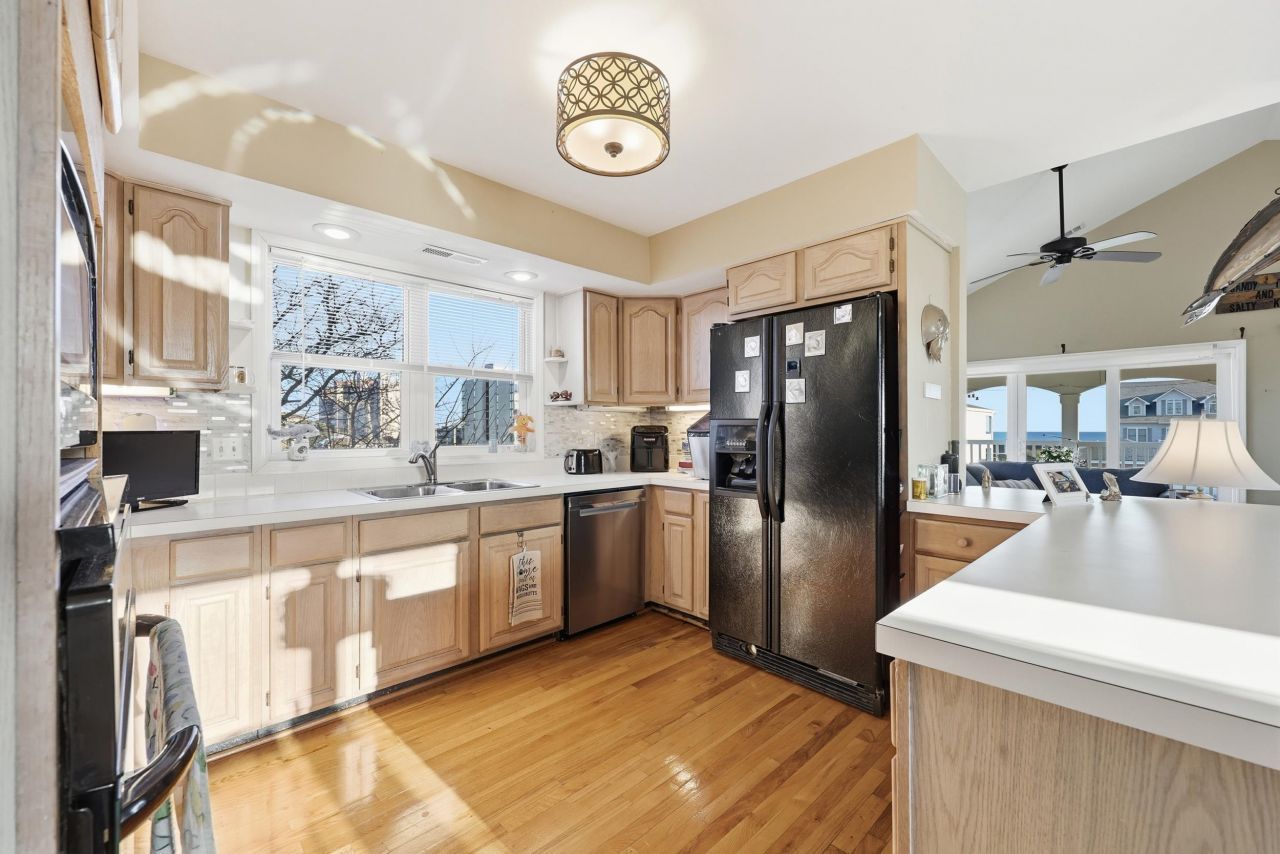 1511 Holly Dr. Photo 12