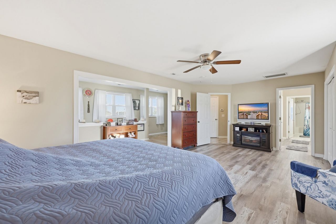 1511 Holly Dr. Photo 16