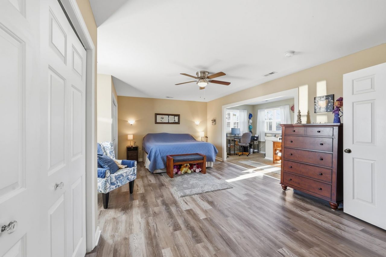 1511 Holly Dr. Photo 17