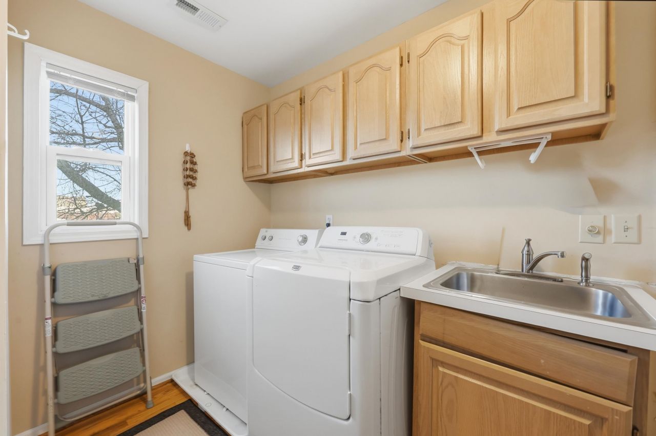 1511 Holly Dr. Photo 21