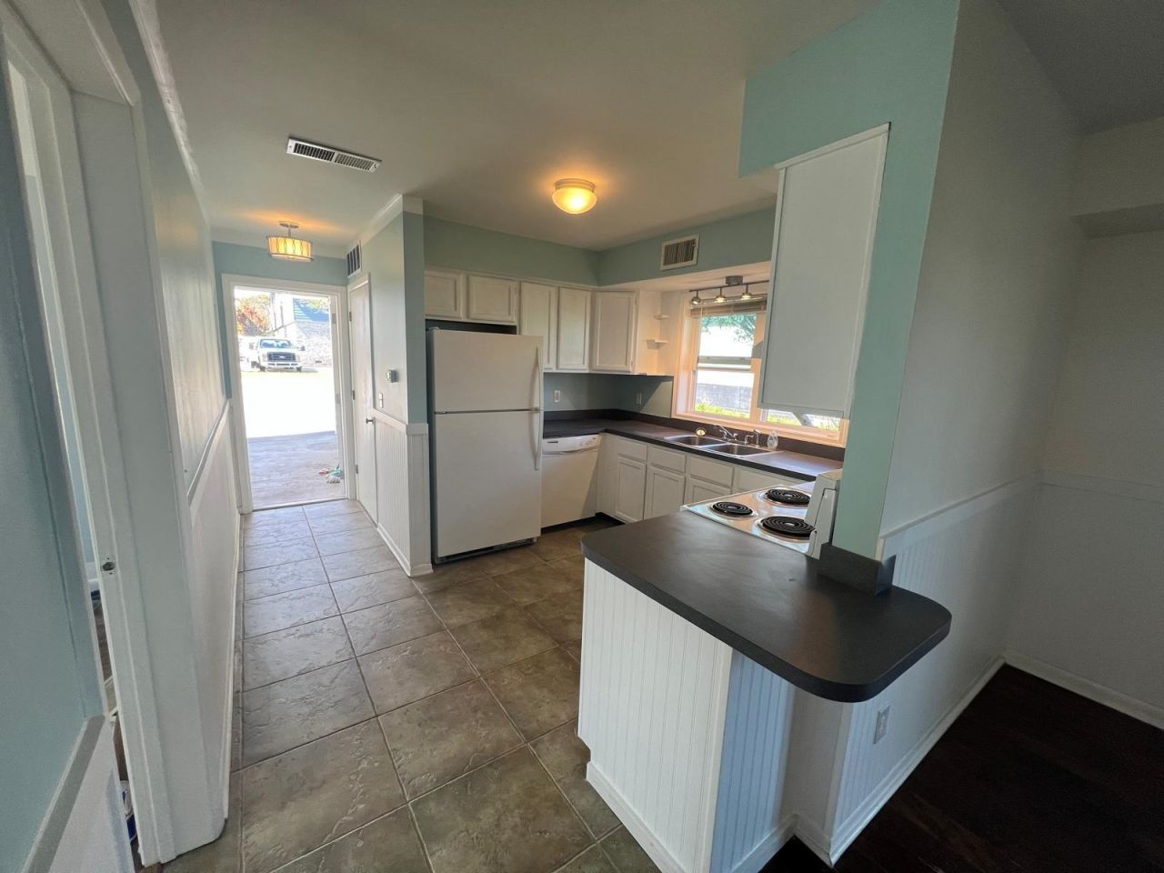 1511 Holly Dr. Photo 22