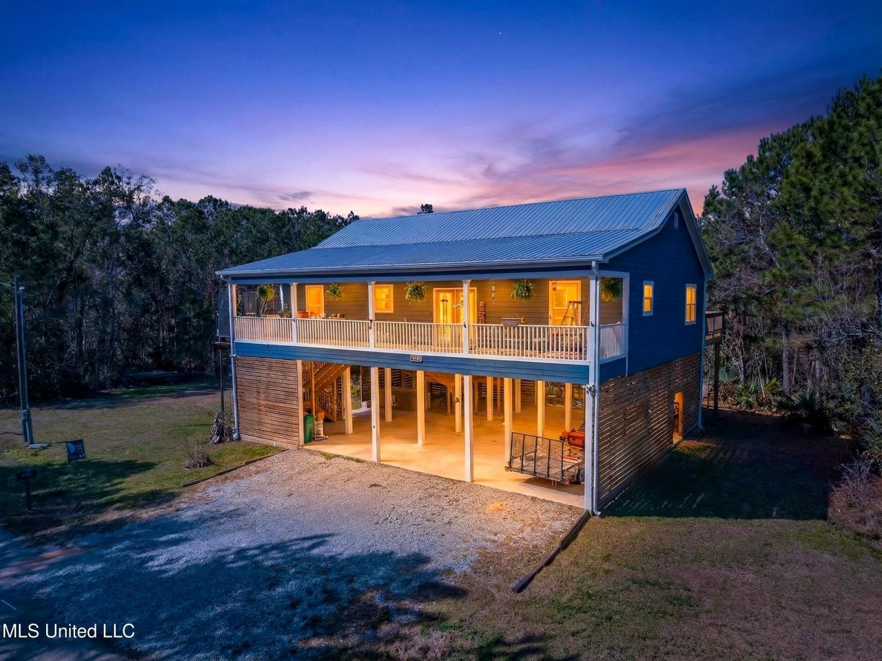 513 Poinsettia Drive, Bay Saint Louis, MS 39520 Main Photo