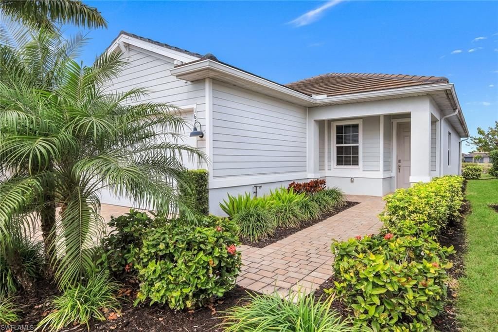 16717 Seasons Coast Dr, Bonita Springs, FL 34135 Photo