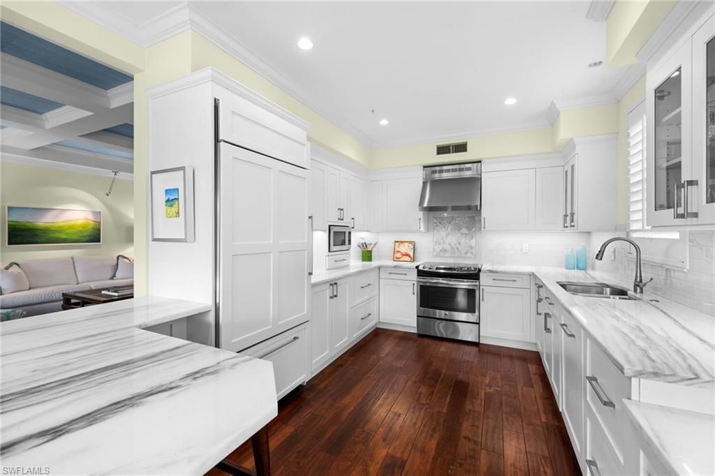 2120 Aberdeen Ln, Unit 101, Naples, FL 34109 Main Photo