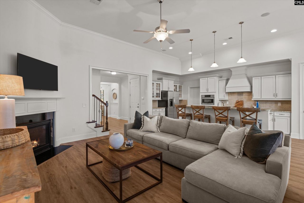 748 Moonsail Circle  Photo 10