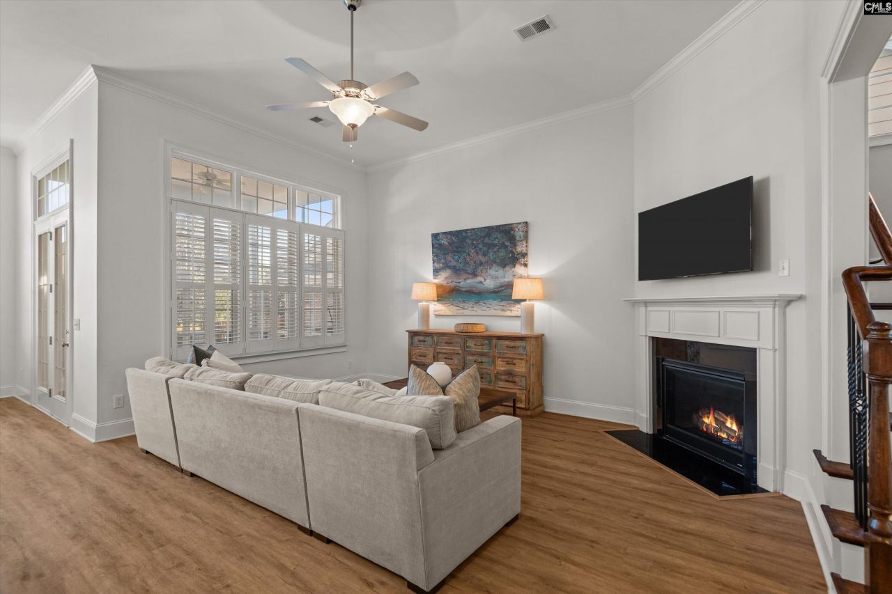 748 Moonsail Circle  Photo 8