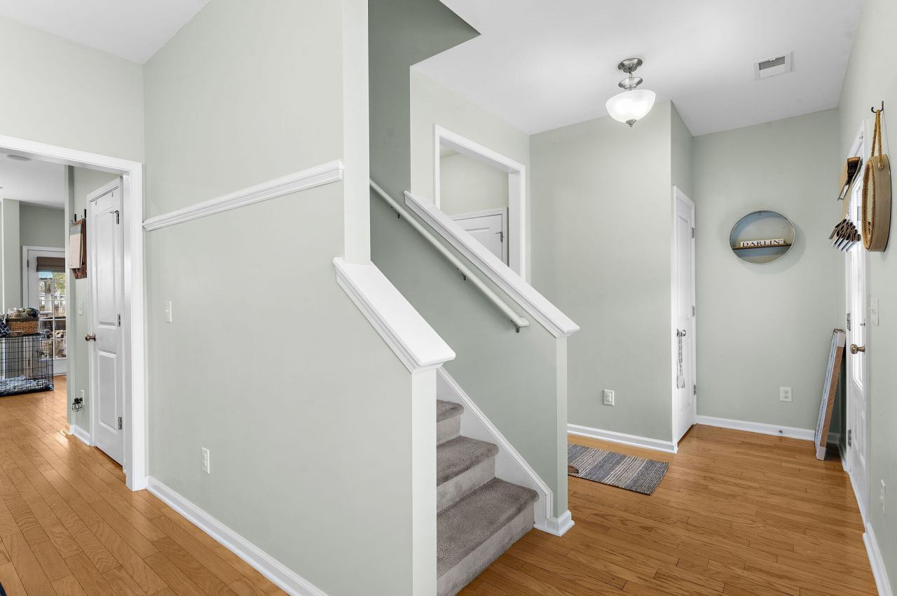 2053 Chilhowee Drive Photo 4