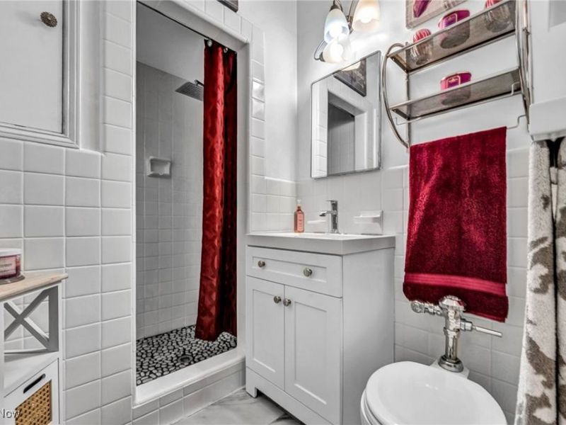 13800 Fairhill Road, Unit 520, Cleveland, OH 44120 Photo 16