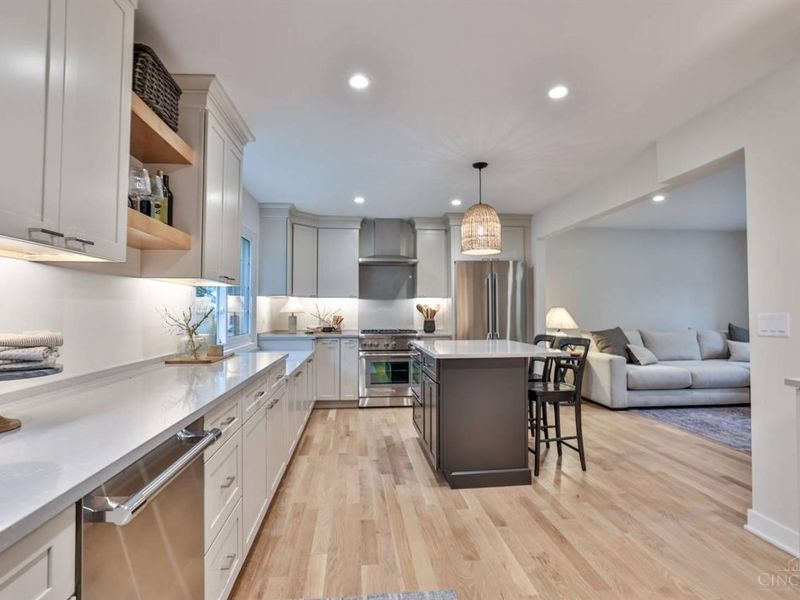 8765 Weller Road, Montgomery, OH 45249 Photo 10