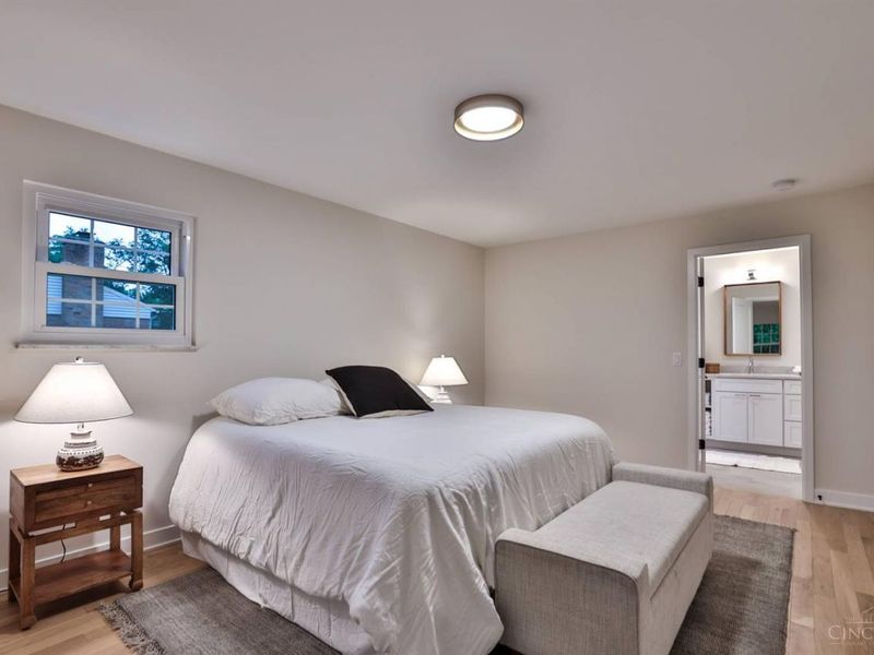 8765 Weller Road, Montgomery, OH 45249 Photo 16