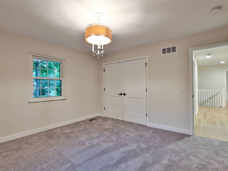 8765 Weller Road, Montgomery, OH 45249 Photo 24