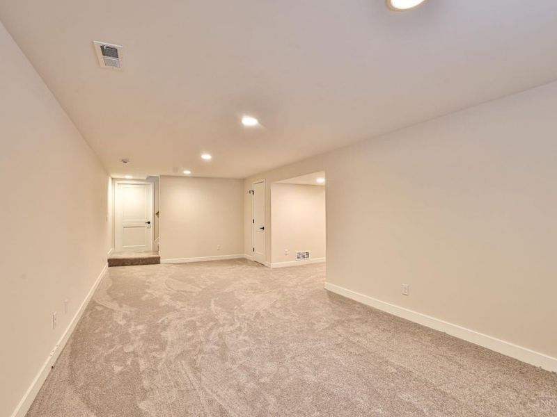 8765 Weller Road, Montgomery, OH 45249 Photo 34