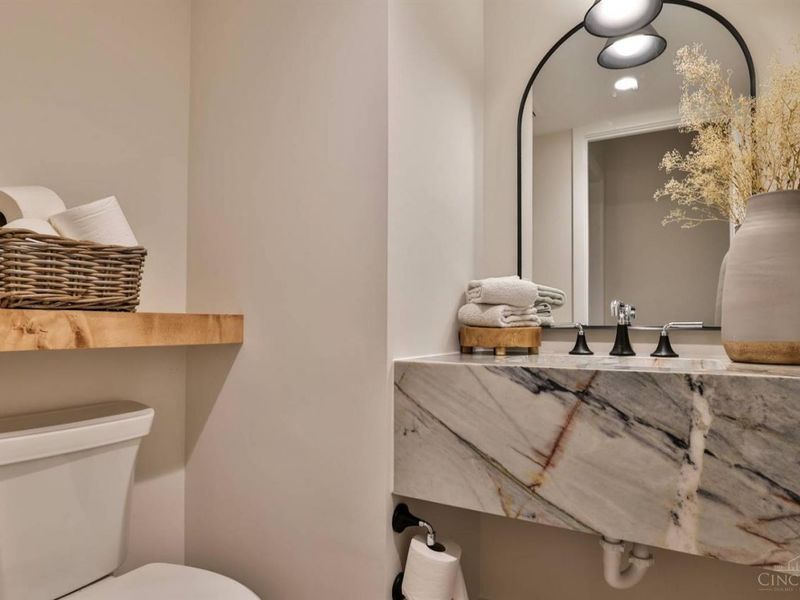 8765 Weller Road, Montgomery, OH 45249 Photo 36