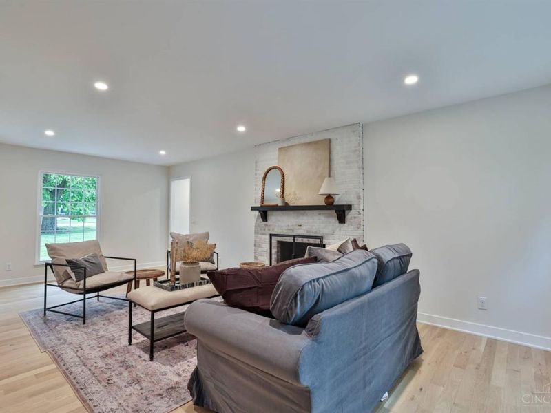 8765 Weller Road, Montgomery, OH 45249 Photo 7